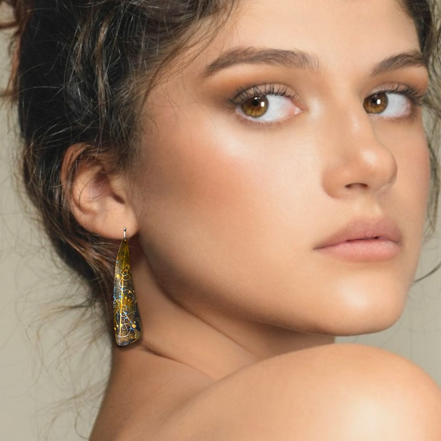 Relics Soft Curve Earrings