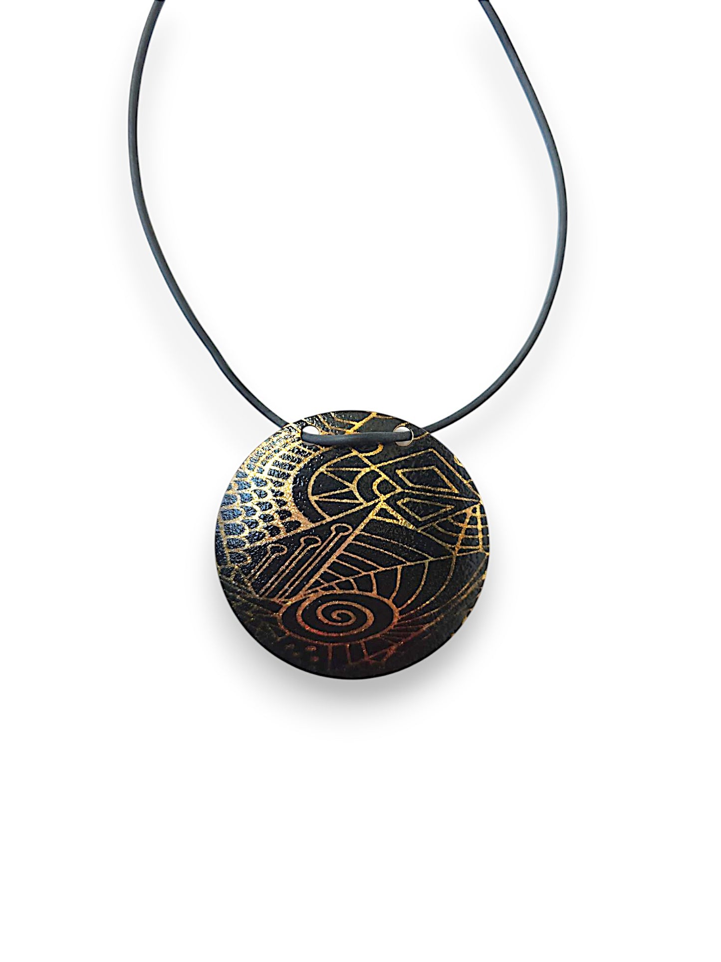 LUXE Single Round Necklace