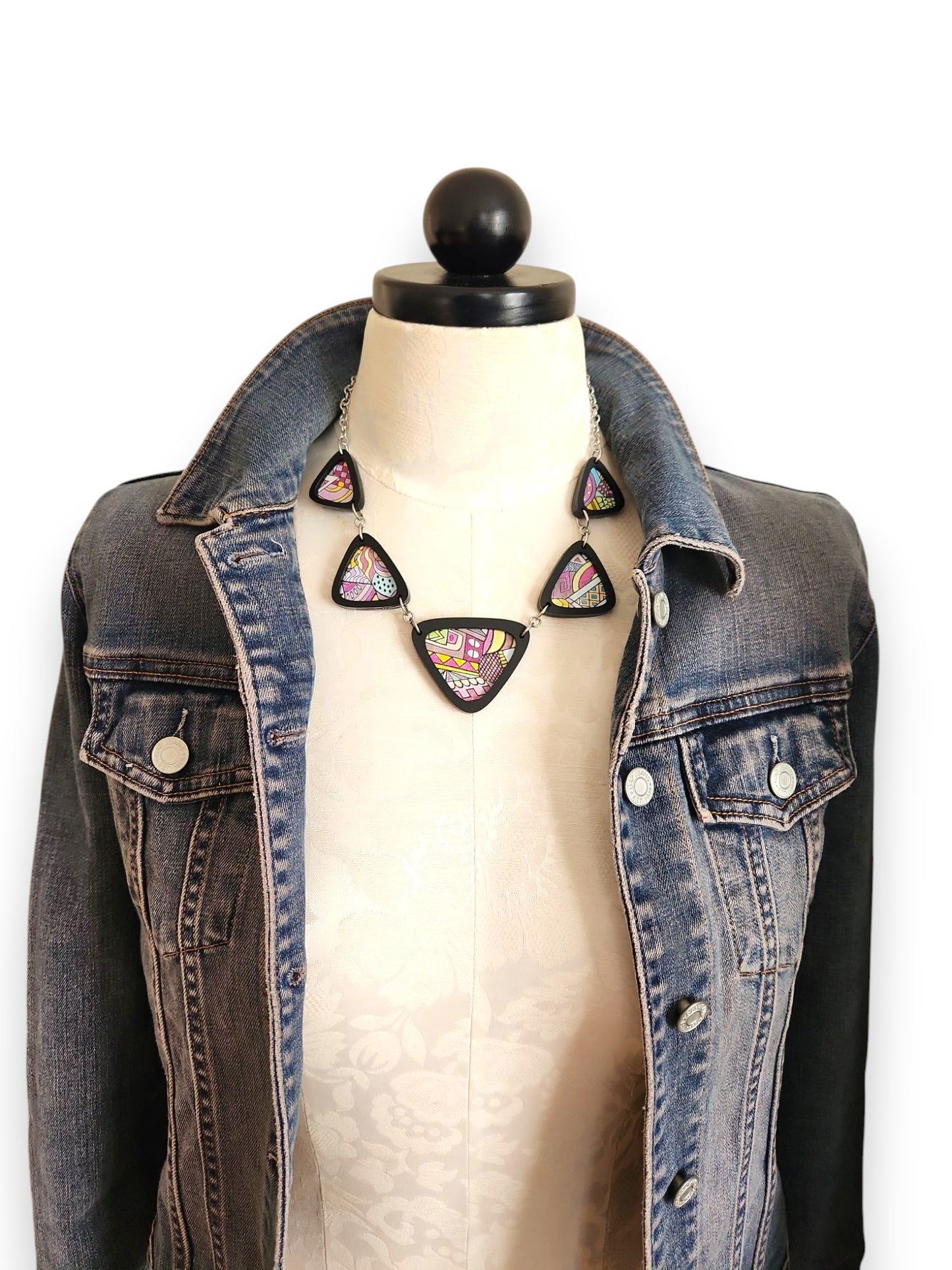 Cadre - Large Graffiti Necklace