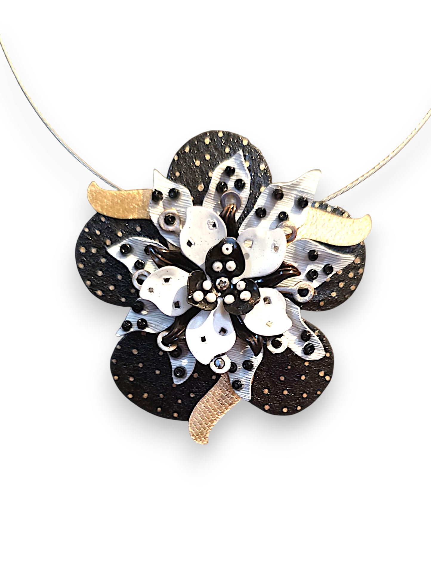 Fleur Black & White Necklace